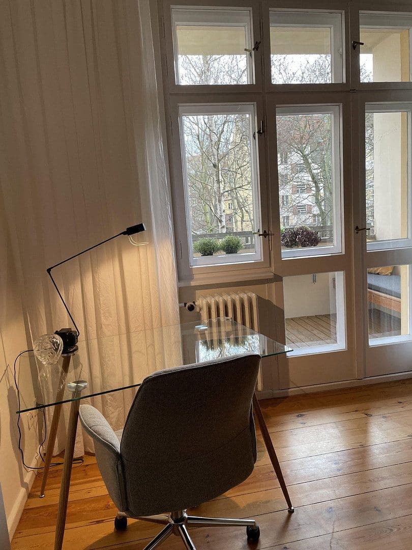 Prenájom bytu 2-izbový 70 m², Südwestkorso 56, Berlin, Berlín Prenájom bytu 2-izbový 70 m², Südwestkorso 56, Berlin, Berlín