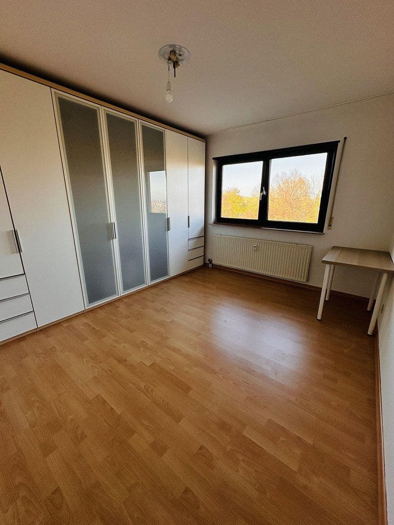 Prenájom bytu 2-izbový 64 m², Leonberg, Bádensko-Wurttembersko Prenájom bytu 2-izbový 64 m², Leonberg, Bádensko-Wurttembersko