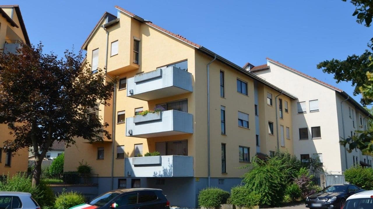 Prenájom bytu 2-izbový 64 m², Leonberg, Bádensko-Wurttembersko Prenájom bytu 2-izbový 64 m², Leonberg, Bádensko-Wurttembersko