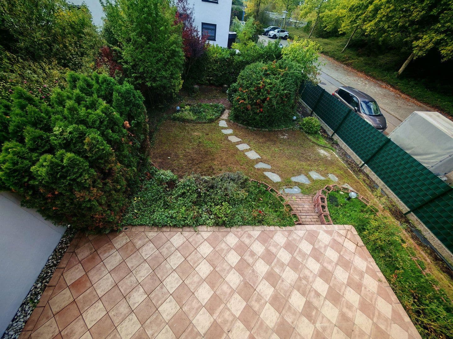 Prenájom domu 230 m², pozemek 334 m², Frankenthal, Porýnie-Falcko Prenájom domu 230 m², pozemek 334 m², Frankenthal, Porýnie-Falcko