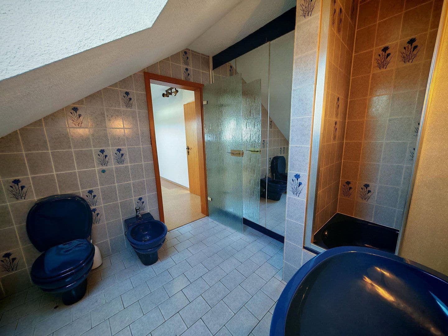 Prenájom domu 230 m², pozemek 334 m², Frankenthal, Porýnie-Falcko Prenájom domu 230 m², pozemek 334 m², Frankenthal, Porýnie-Falcko