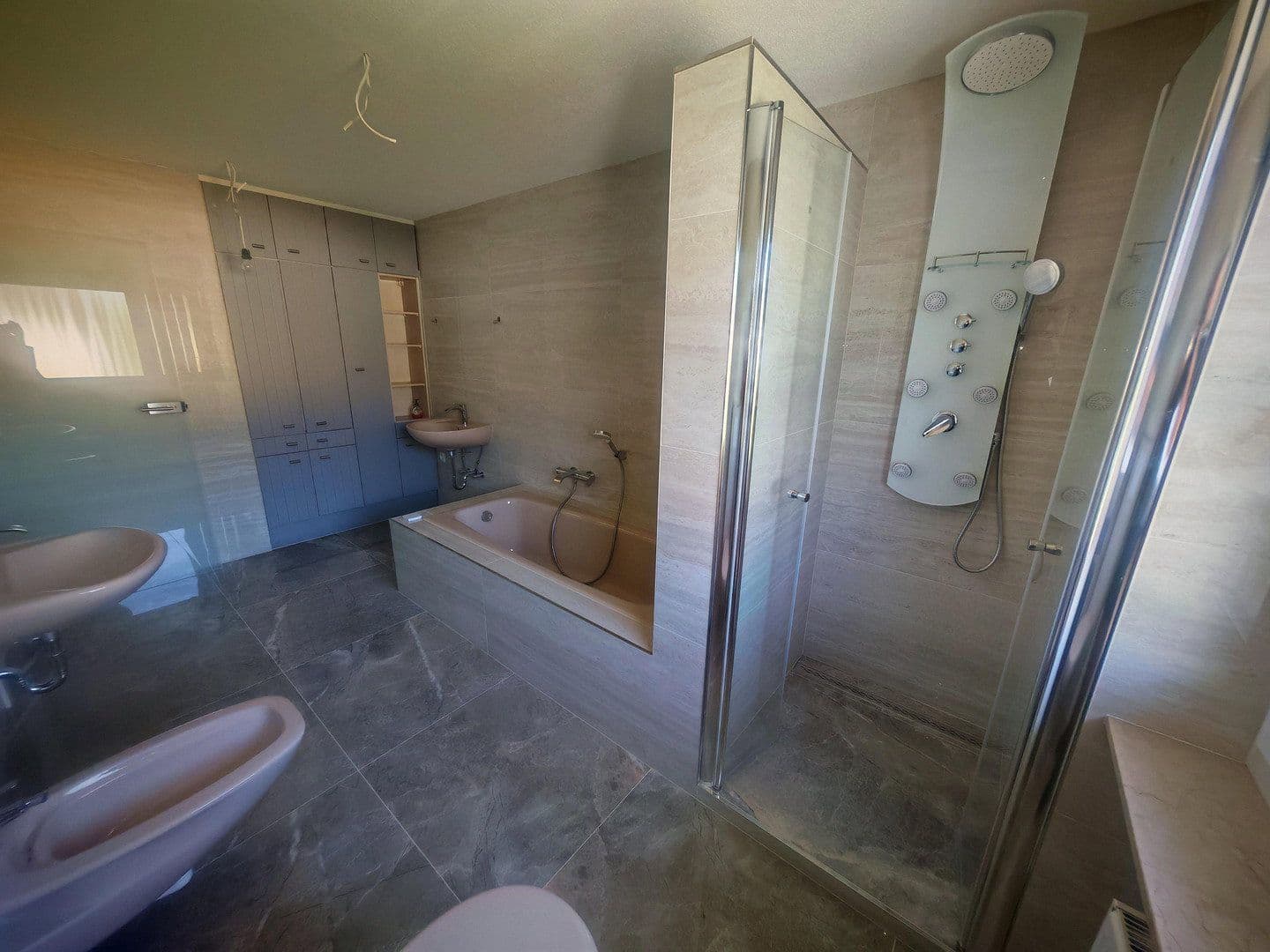 Prenájom domu 230 m², pozemek 334 m², Frankenthal, Porýnie-Falcko Prenájom domu 230 m², pozemek 334 m², Frankenthal, Porýnie-Falcko