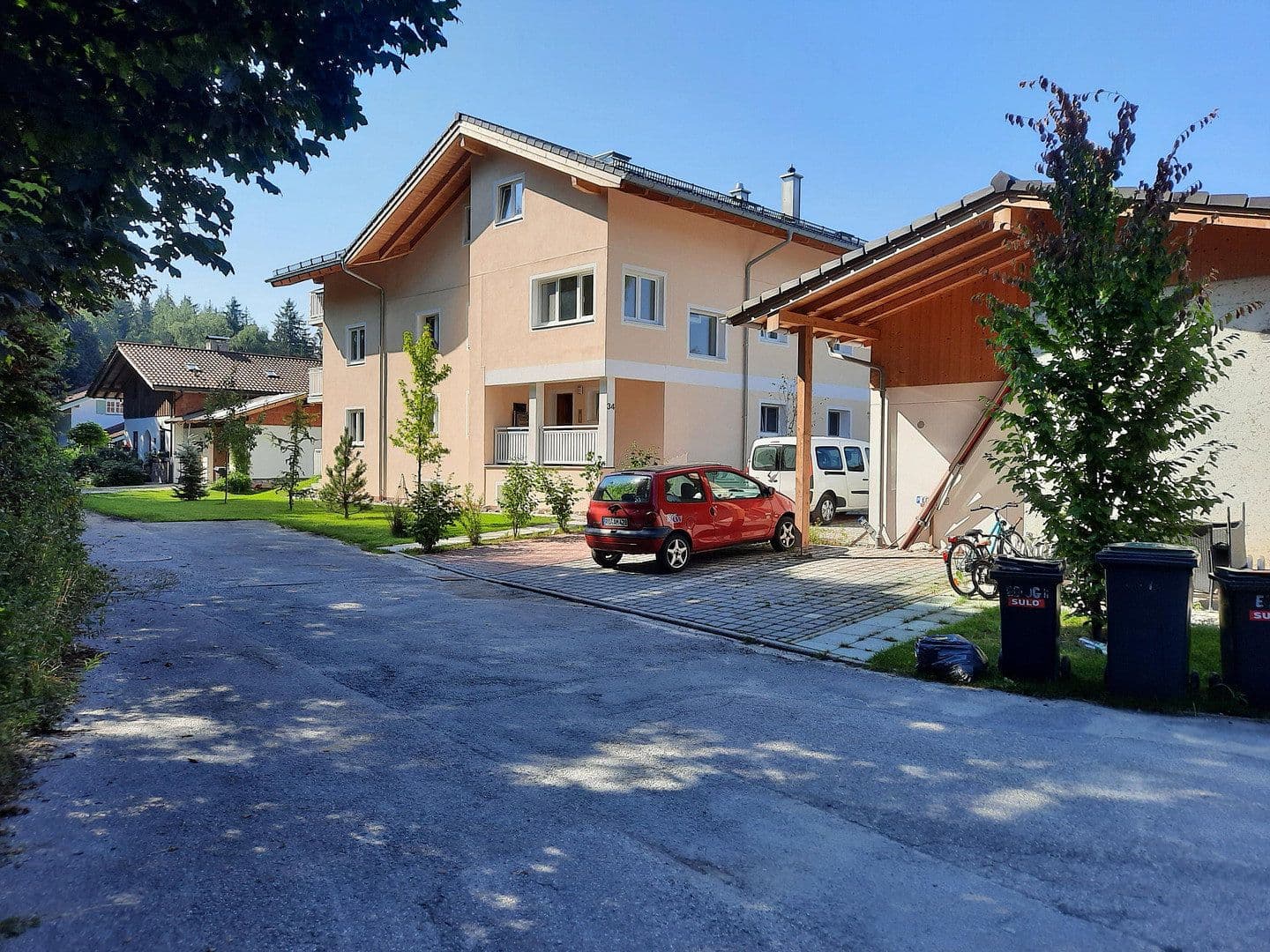 Predaj bytu 3-izbový 70 m², Winterhollerweg 34, Stephanskirchen Niedermoosen, Bavorsko Predaj bytu 3-izbový 70 m², Winterhollerweg 34, Stephanskirchen Niedermoosen, Bavorsko