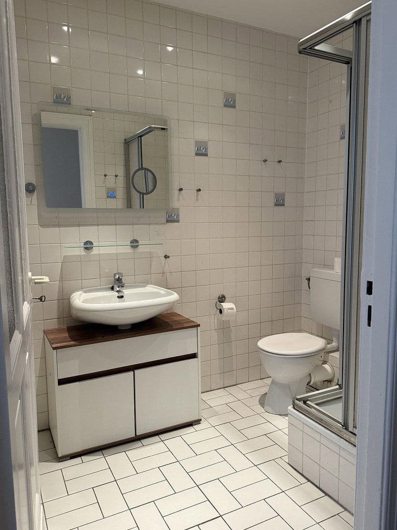 Predaj bytu 3-izbový 104 m², Fritz-Reuter-Straße 10, Berlin, Berlín Predaj bytu 3-izbový 104 m², Fritz-Reuter-Straße 10, Berlin, Berlín