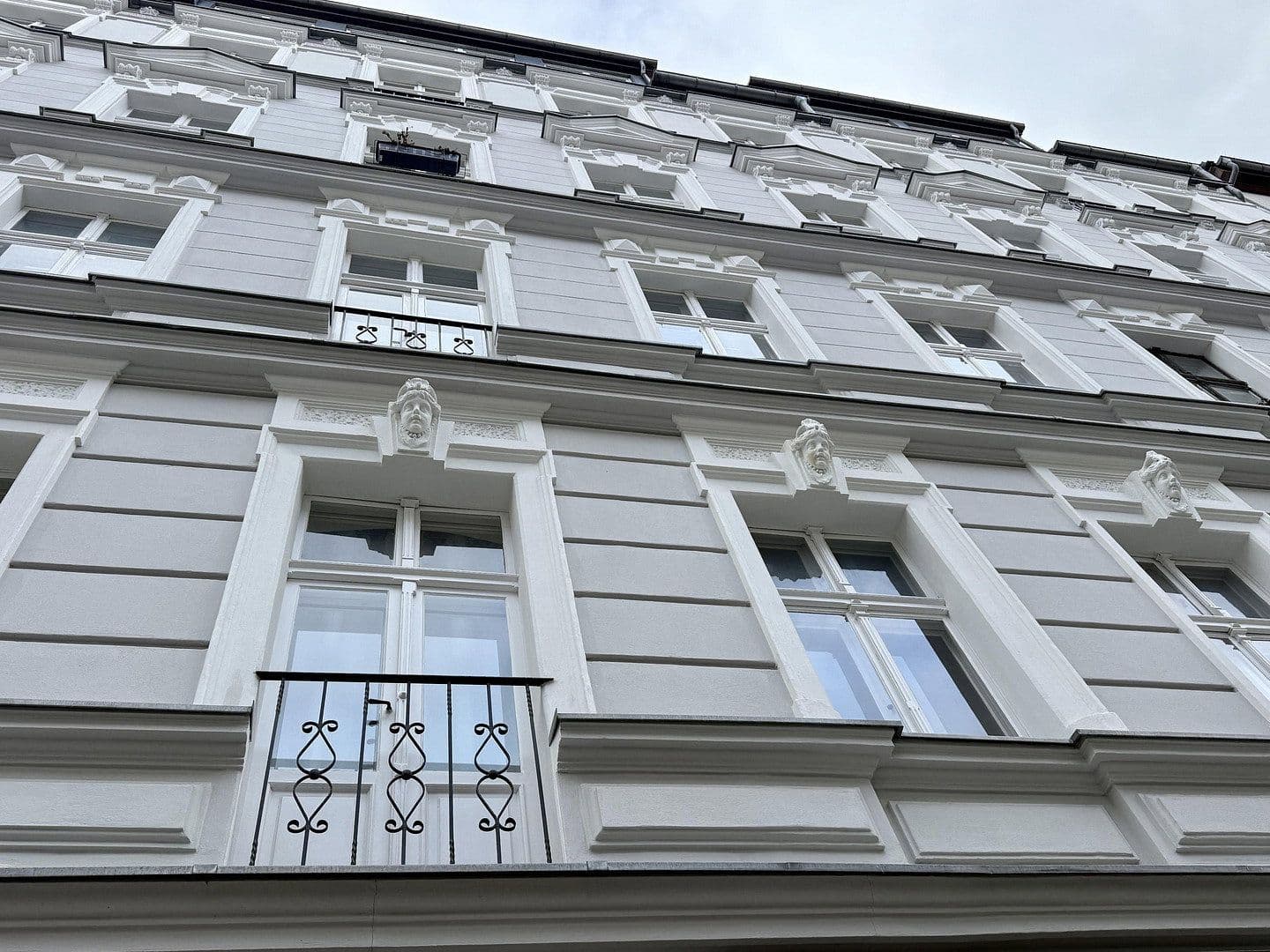Predaj bytu 3-izbový 104 m², Fritz-Reuter-Straße 10, Berlin, Berlín Predaj bytu 3-izbový 104 m², Fritz-Reuter-Straße 10, Berlin, Berlín