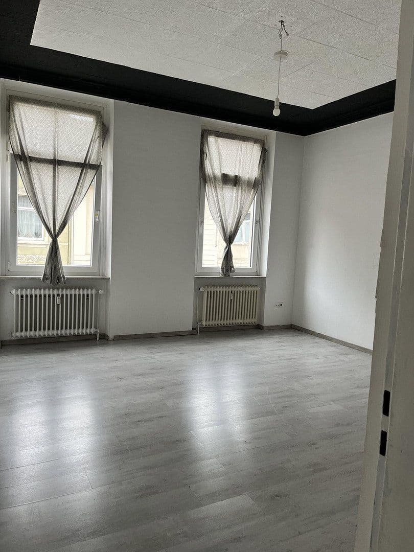 Prenájom bytu 3-izbový 65 m², Schwarzbach 80, Wuppertal, Severné Porýnie - Westfálsko Prenájom bytu 3-izbový 65 m², Schwarzbach 80, Wuppertal, Severné Porýnie - Westfálsko