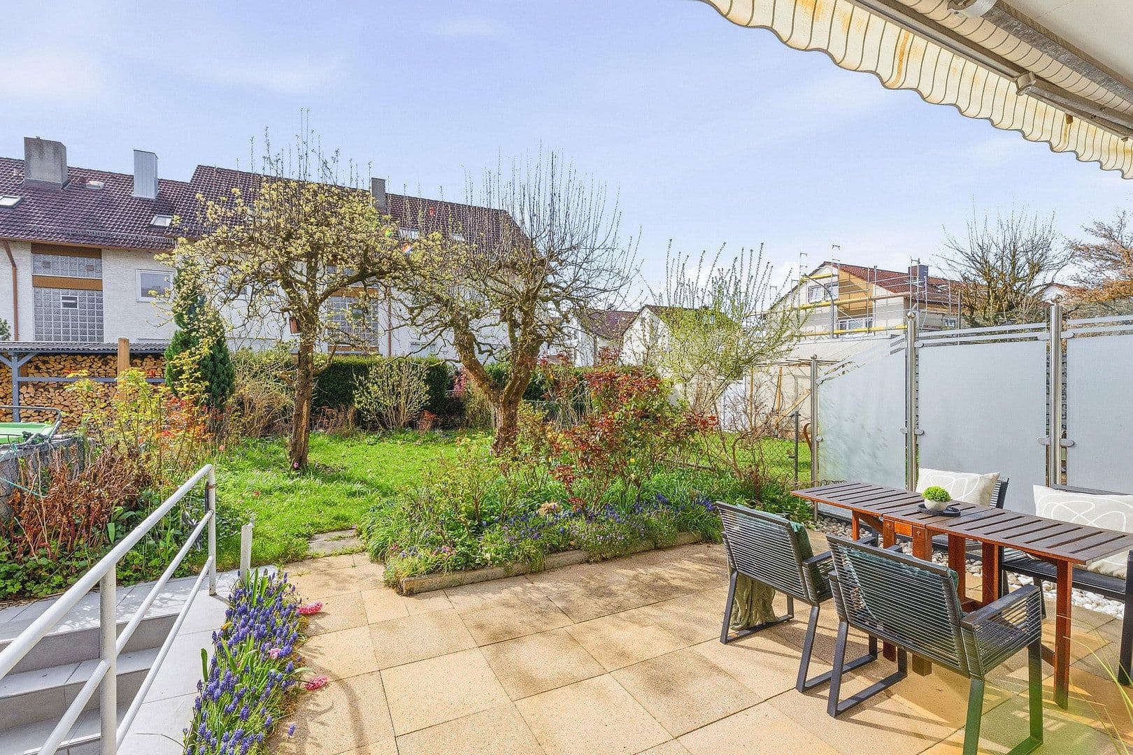 Predaj domu 130 m², pozemek 218 m², Neu-Ulm, Bavorsko Predaj domu 130 m², pozemek 218 m², Neu-Ulm, Bavorsko