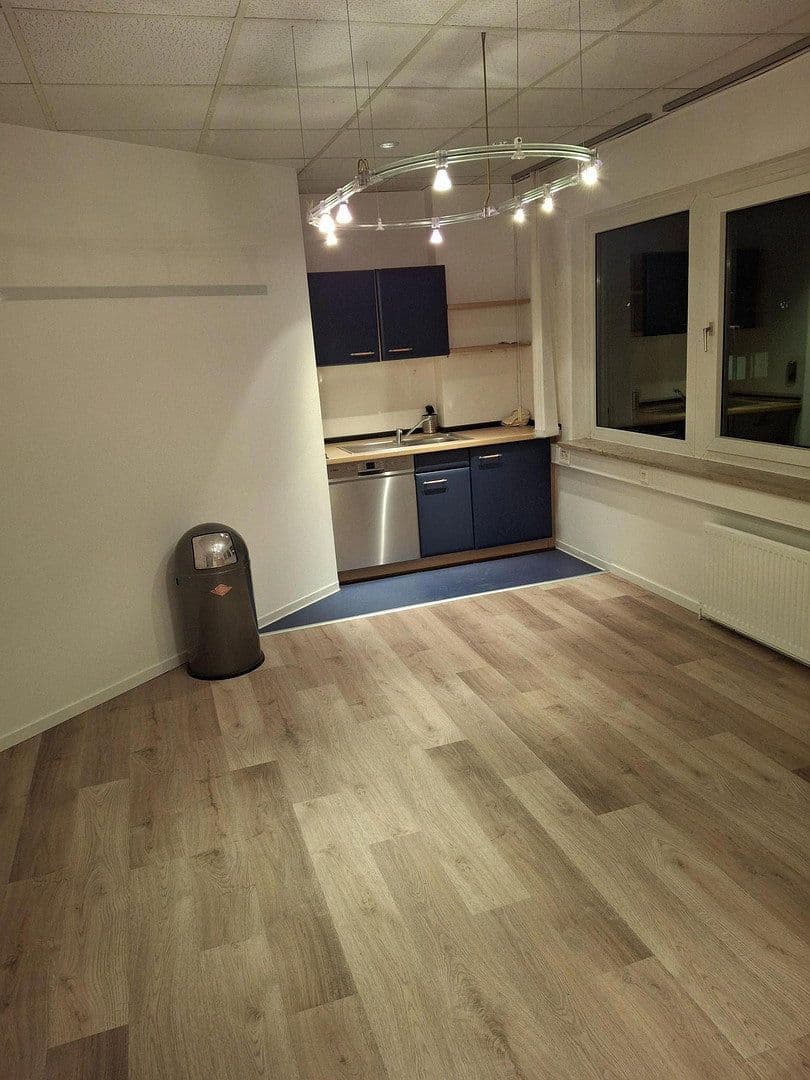 Prenájom kancelárie 65 m², Oststrasse 122 C, Norderstedt, Šlezvicko-Holštajnsko Prenájom kancelárie 65 m², Oststrasse 122 C, Norderstedt, Šlezvicko-Holštajnsko