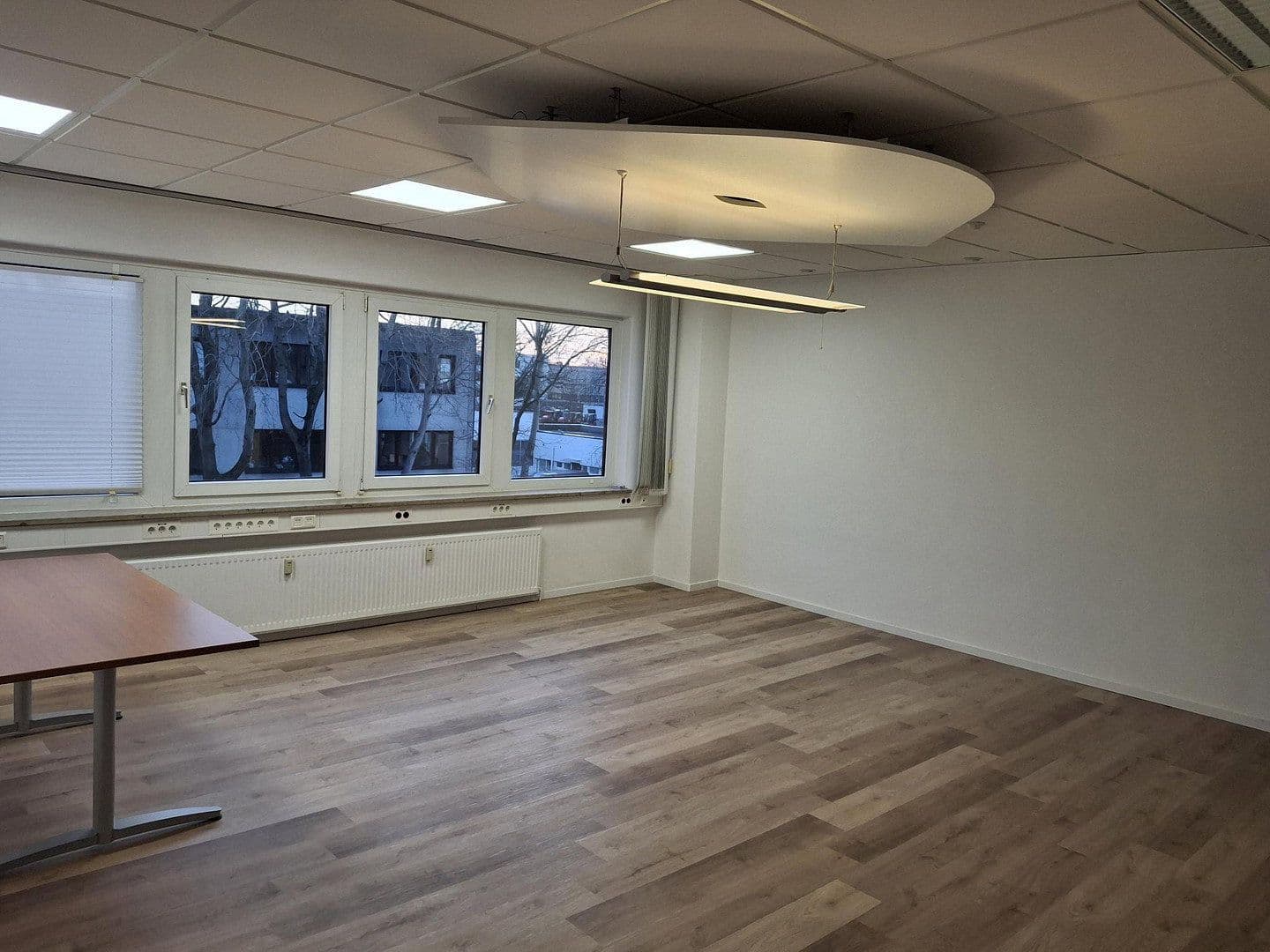 Prenájom kancelárie 65 m², Oststrasse 122 C, Norderstedt, Šlezvicko-Holštajnsko Prenájom kancelárie 65 m², Oststrasse 122 C, Norderstedt, Šlezvicko-Holštajnsko