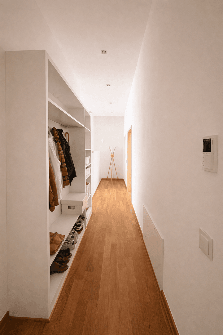 Prenájom bytu 3-izbový 115 m², Menckestraße 43, Leipzig, Sasko Prenájom bytu 3-izbový 115 m², Menckestraße 43, Leipzig, Sasko