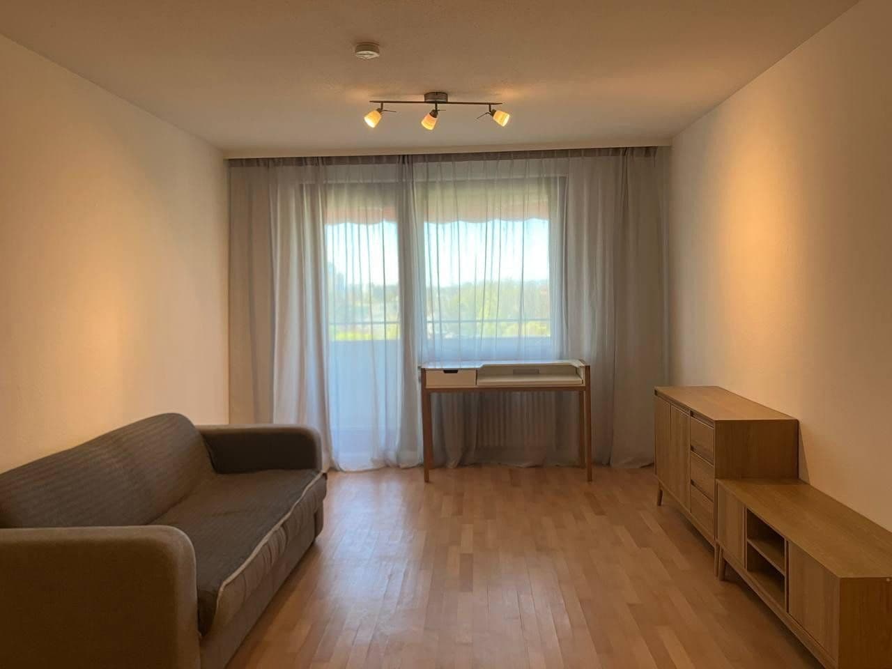 Prenájom bytu 2-izbový 63 m², Im Mainfeld 40, Frankfurt am Main, Hesensko Prenájom bytu 2-izbový 63 m², Im Mainfeld 40, Frankfurt am Main, Hesensko