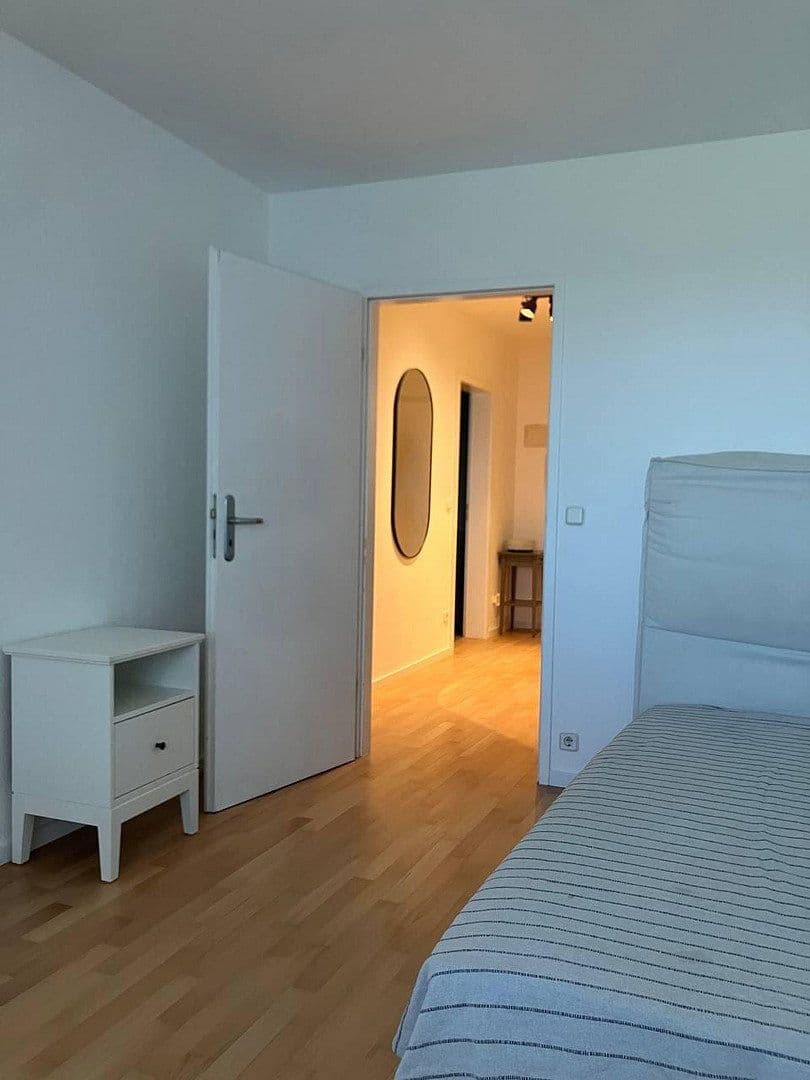 Prenájom bytu 2-izbový 63 m², Im Mainfeld 40, Frankfurt am Main, Hesensko Prenájom bytu 2-izbový 63 m², Im Mainfeld 40, Frankfurt am Main, Hesensko