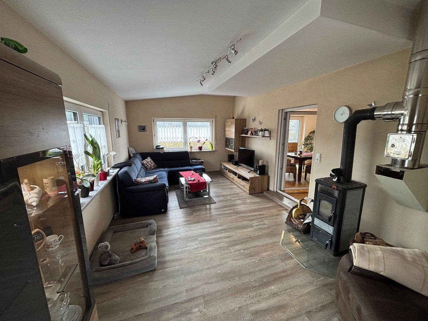 Predaj domu 141 m², pozemek 1.039 m², Steinbach 11, Herrieden, Bavorsko Predaj domu 141 m², pozemek 1.039 m², Steinbach 11, Herrieden, Bavorsko