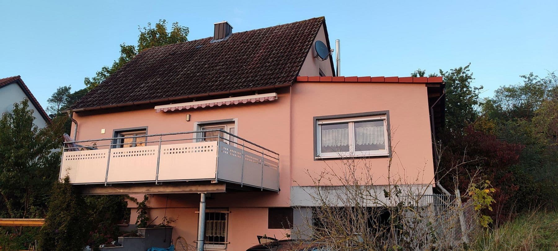 Predaj domu 141 m², pozemek 1.039 m², Steinbach 11, Herrieden, Bavorsko Predaj domu 141 m², pozemek 1.039 m², Steinbach 11, Herrieden, Bavorsko