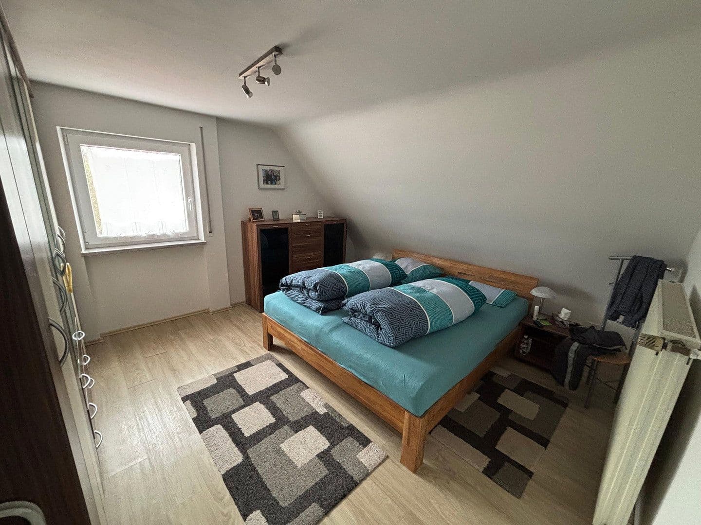 Predaj domu 141 m², pozemek 1.039 m², Steinbach 11, Herrieden, Bavorsko Predaj domu 141 m², pozemek 1.039 m², Steinbach 11, Herrieden, Bavorsko