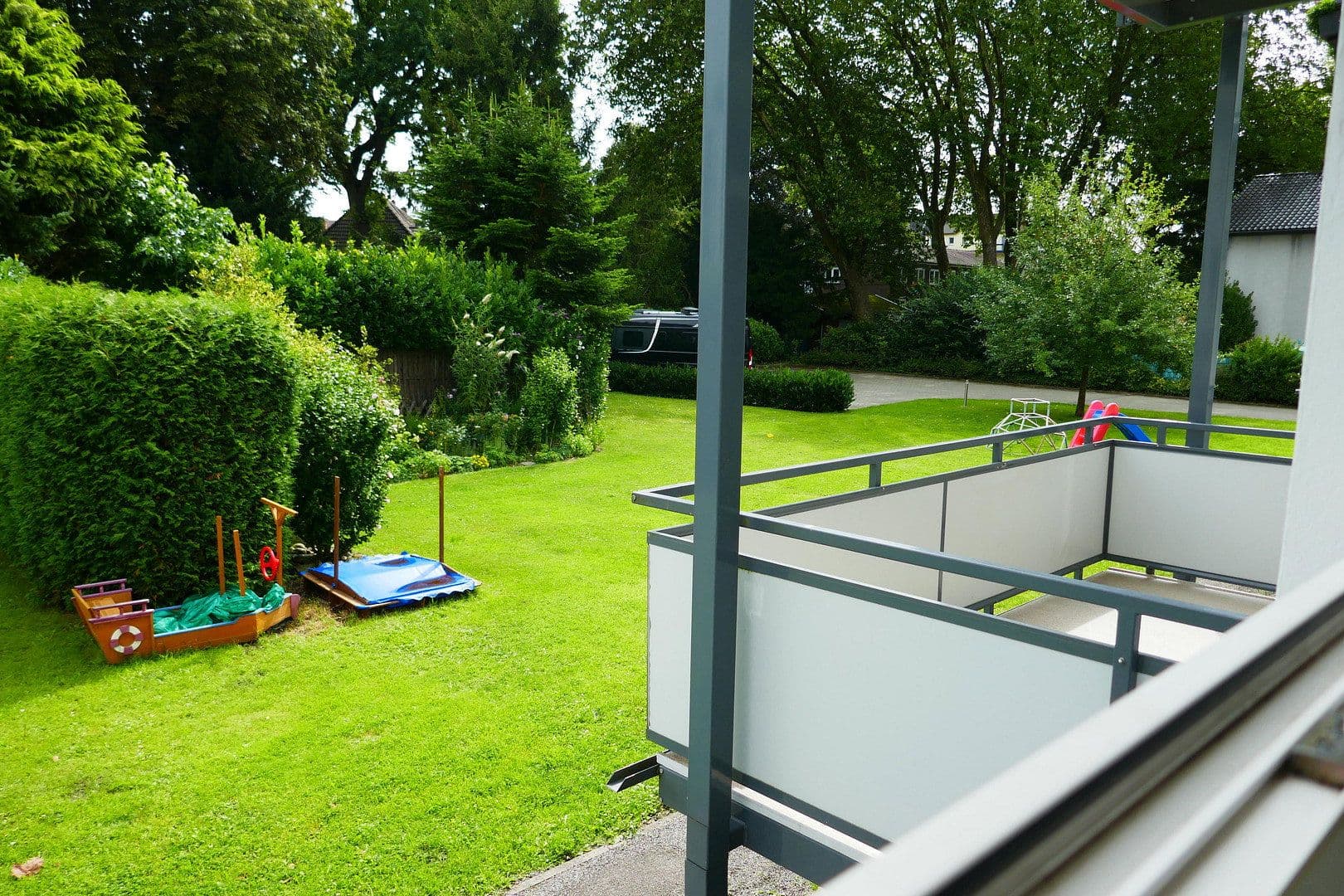 Prenájom bytu 4-izbový 104 m², Bülser Str 24, Gladbeck, Severné Porýnie - Westfálsko Prenájom bytu 4-izbový 104 m², Bülser Str 24, Gladbeck, Severné Porýnie - Westfálsko