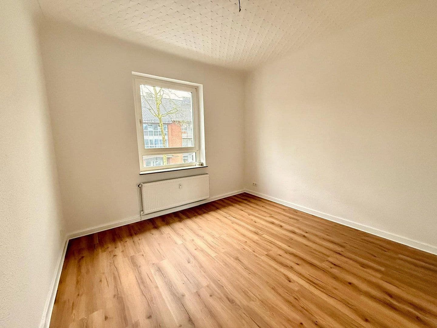 Prenájom bytu 4-izbový 104 m², Bülser Str 24, Gladbeck, Severné Porýnie - Westfálsko Prenájom bytu 4-izbový 104 m², Bülser Str 24, Gladbeck, Severné Porýnie - Westfálsko