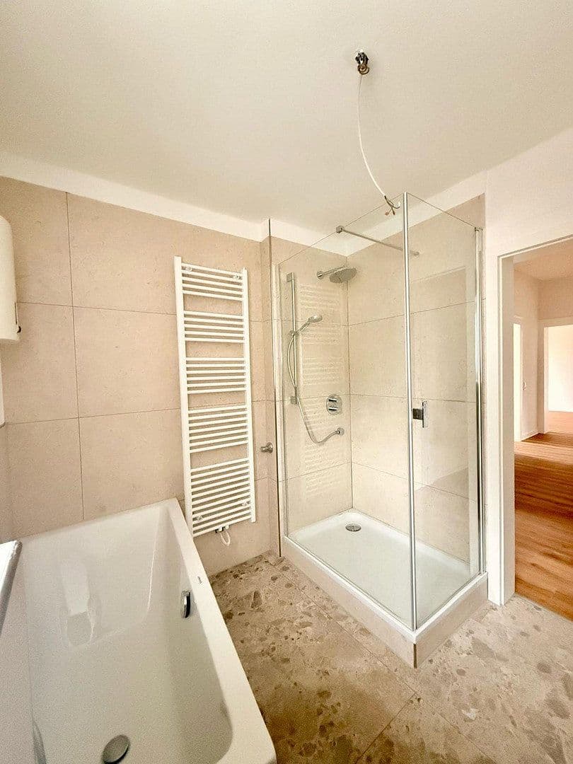 Prenájom bytu 4-izbový 104 m², Bülser Str 24, Gladbeck, Severné Porýnie - Westfálsko Prenájom bytu 4-izbový 104 m², Bülser Str 24, Gladbeck, Severné Porýnie - Westfálsko