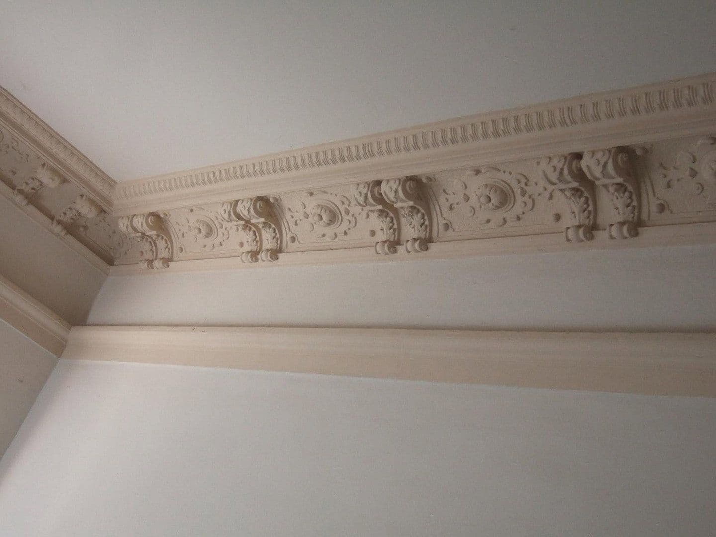 Predaj domu 578 m², pozemek 306 m², Magdeburg, Sasko-Anhaltsko Predaj domu 578 m², pozemek 306 m², Magdeburg, Sasko-Anhaltsko