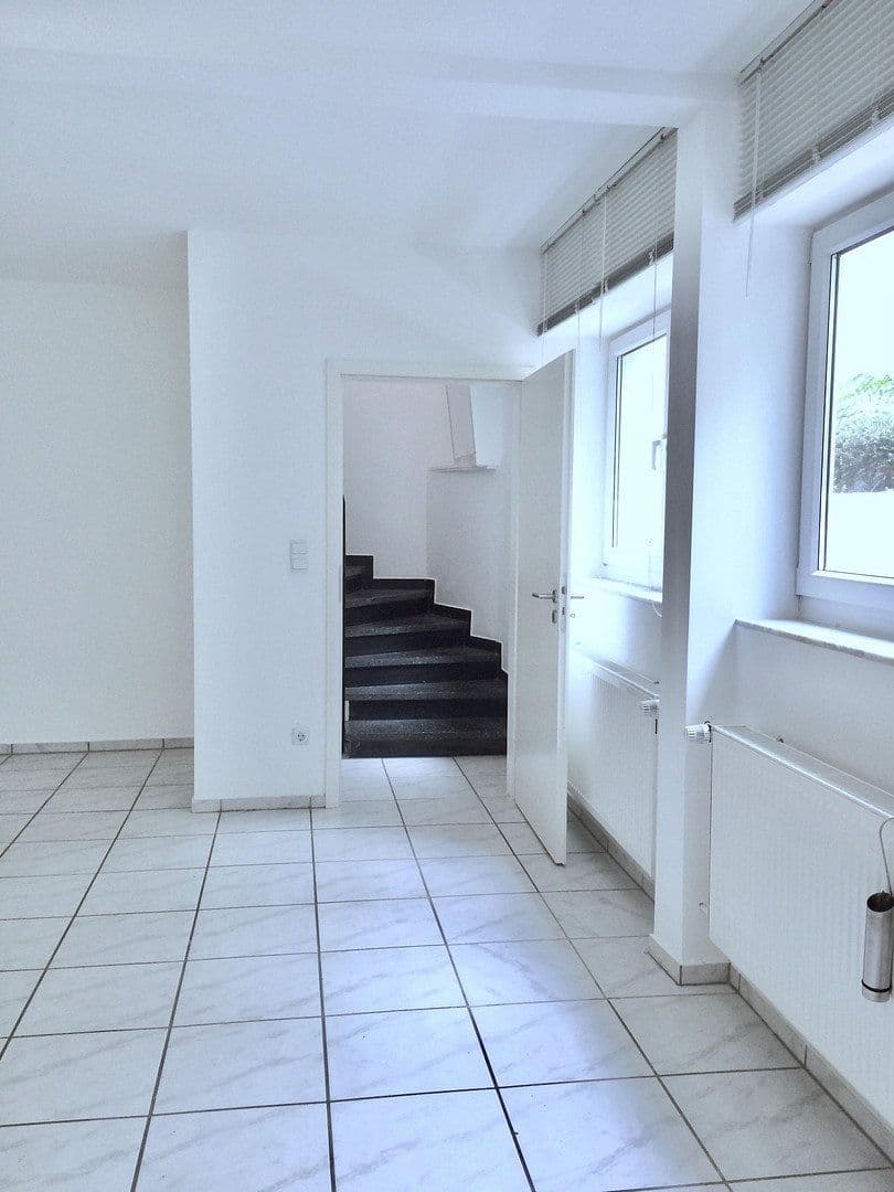 Predaj domu 165 m², pozemek 381 m², Köln, Severné Porýnie - Westfálsko Predaj domu 165 m², pozemek 381 m², Köln, Severné Porýnie - Westfálsko