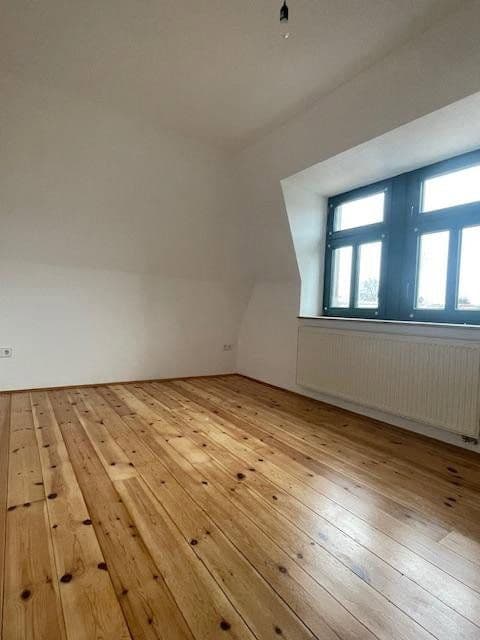Prenájom bytu 4-izbový 86 m², Österreicher Str. 44, Dresden, Sasko Prenájom bytu 4-izbový 86 m², Österreicher Str. 44, Dresden, Sasko