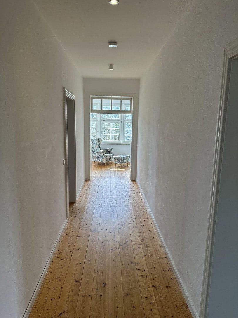 Prenájom bytu 4-izbový 155 m², Döncheweg, Kassel, Hesensko Prenájom bytu 4-izbový 155 m², Döncheweg, Kassel, Hesensko