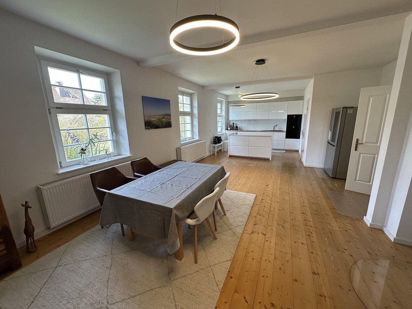 Prenájom bytu 4-izbový 155 m², Döncheweg, Kassel, Hesensko Prenájom bytu 4-izbový 155 m², Döncheweg, Kassel, Hesensko