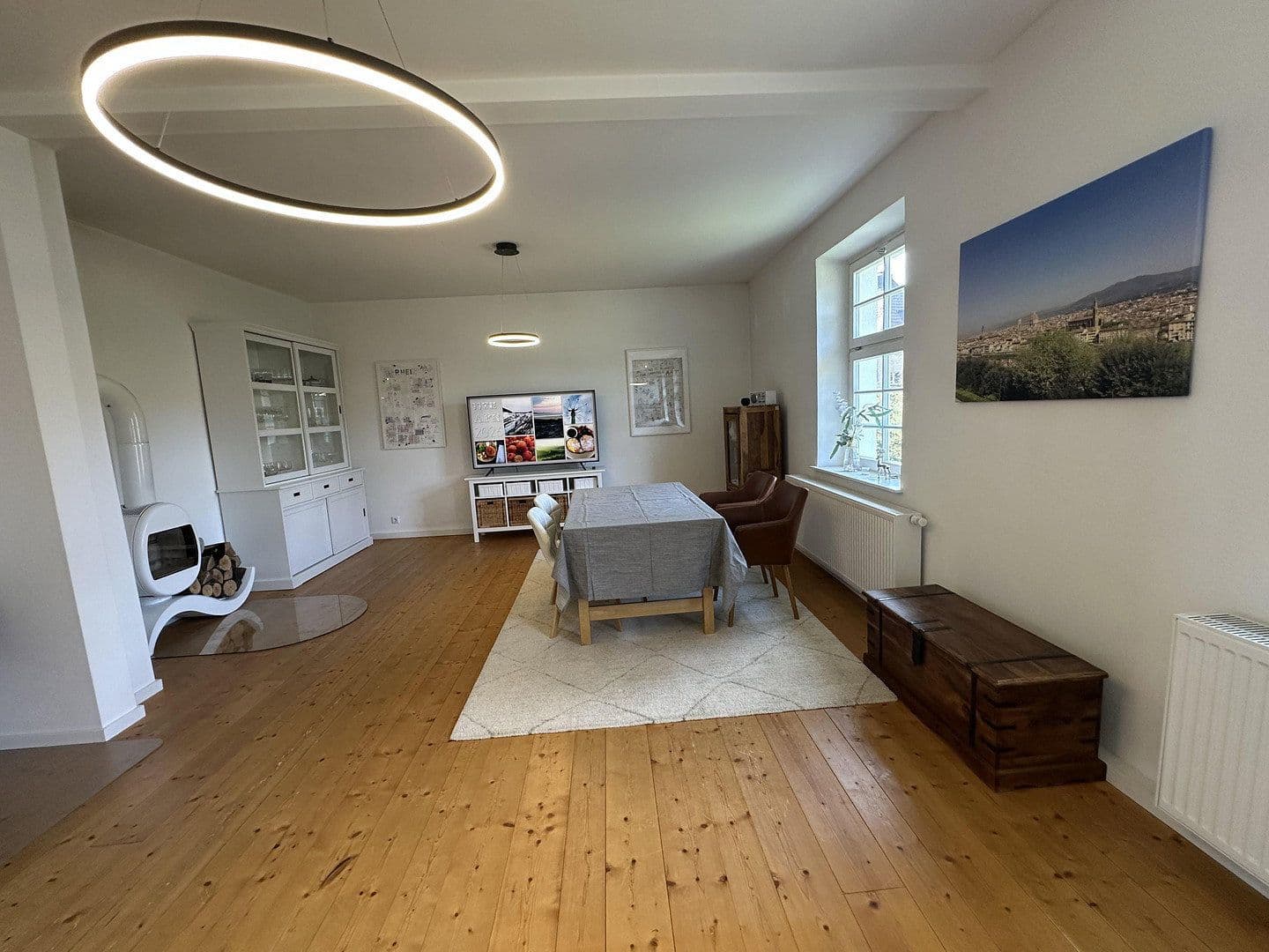 Prenájom bytu 4-izbový 155 m², Döncheweg, Kassel, Hesensko Prenájom bytu 4-izbový 155 m², Döncheweg, Kassel, Hesensko