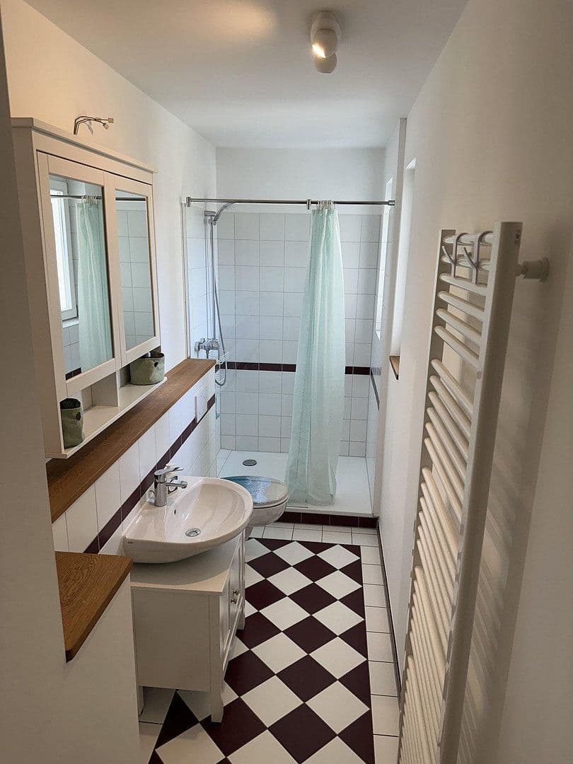 Prenájom bytu 4-izbový 155 m², Döncheweg, Kassel, Hesensko Prenájom bytu 4-izbový 155 m², Döncheweg, Kassel, Hesensko