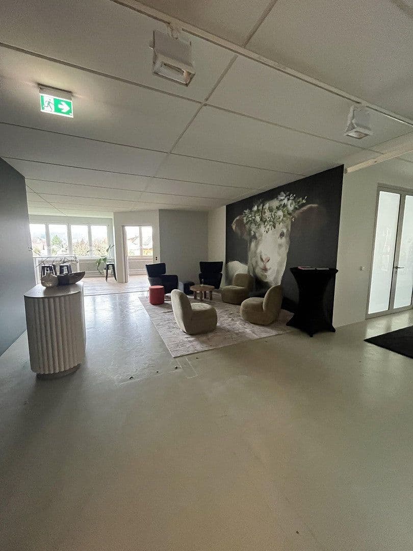 Prenájom kancelárie 100 m², Pfadwiesenstraße 27, Mörlenbach, Hesensko Prenájom kancelárie 100 m², Pfadwiesenstraße 27, Mörlenbach, Hesensko