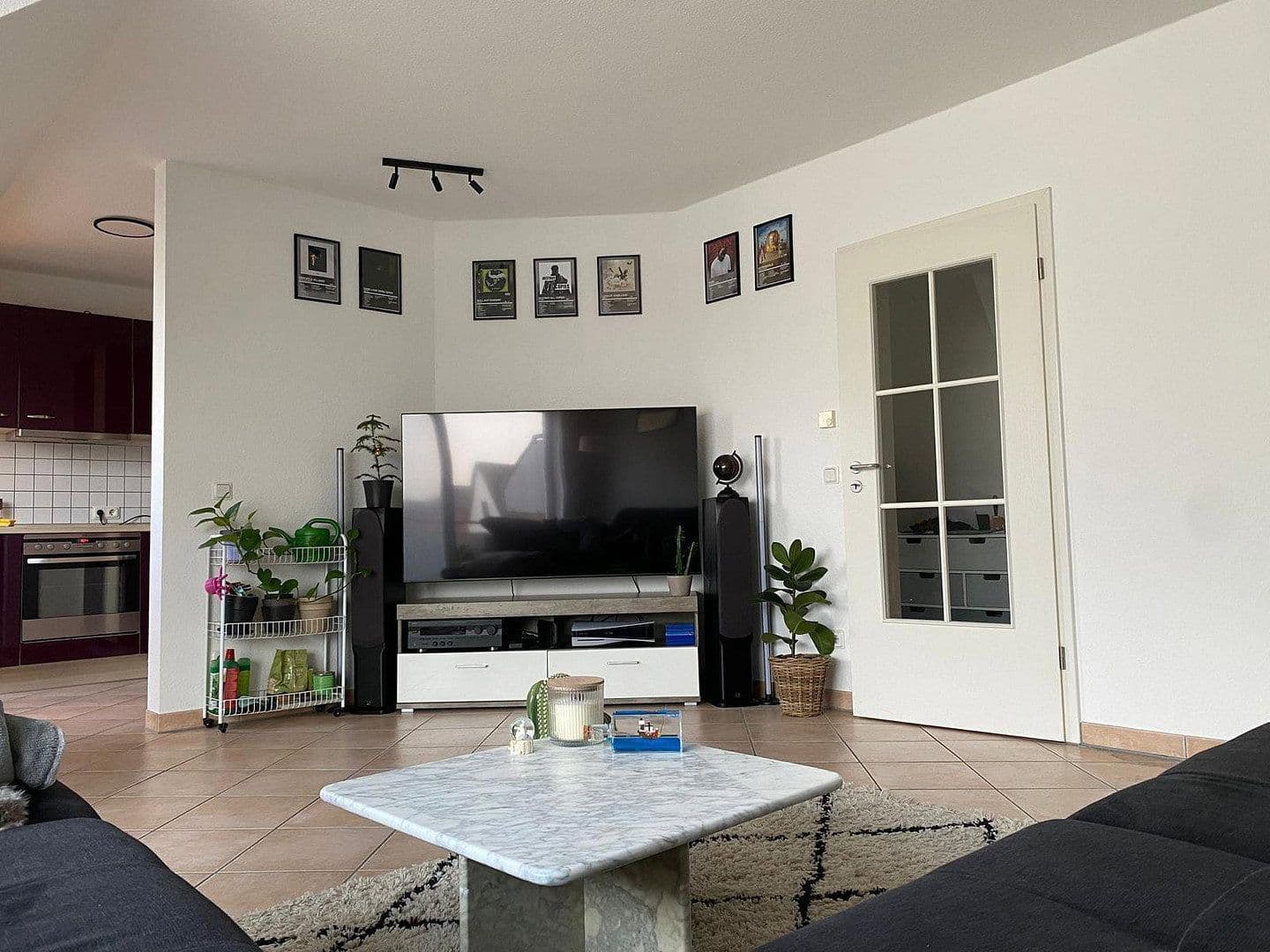 Prenájom bytu 2-izbový 61 m², Viehtrift 23, Köln, Severné Porýnie - Westfálsko Prenájom bytu 2-izbový 61 m², Viehtrift 23, Köln, Severné Porýnie - Westfálsko