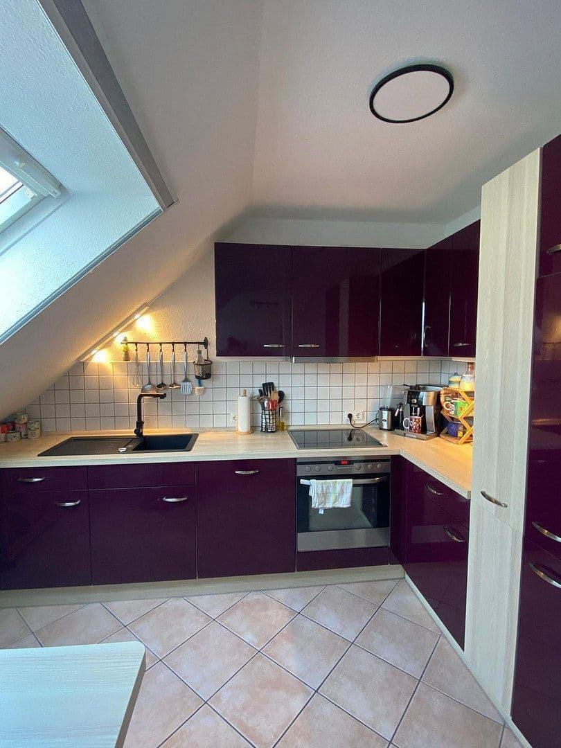 Prenájom bytu 2-izbový 61 m², Viehtrift 23, Köln, Severné Porýnie - Westfálsko Prenájom bytu 2-izbový 61 m², Viehtrift 23, Köln, Severné Porýnie - Westfálsko