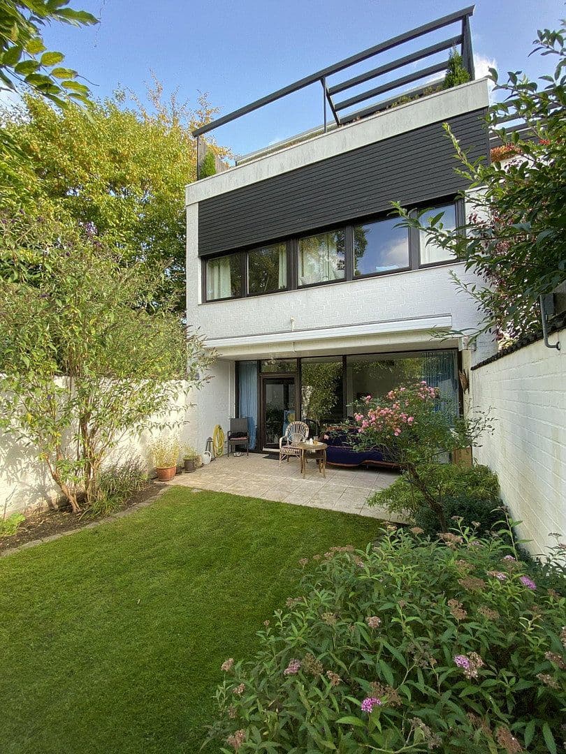 Predaj bytu 4-izbový 91 m², Hamburg / Poppenbüttel, Hamburg Predaj bytu 4-izbový 91 m², Hamburg / Poppenbüttel, Hamburg