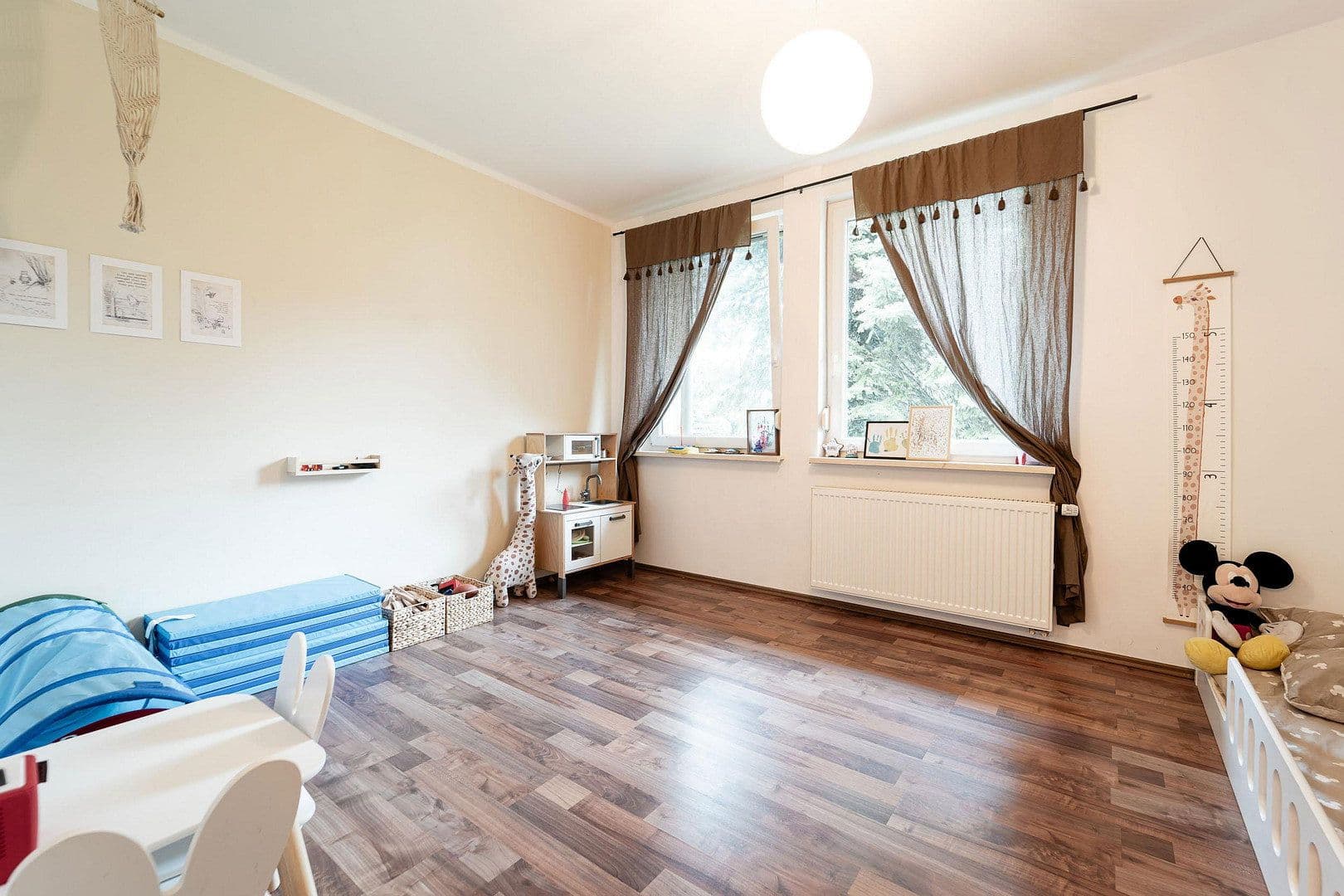 Predaj bytu 4-izbový 136 m², Pforzheim, Bádensko-Wurttembersko Predaj bytu 4-izbový 136 m², Pforzheim, Bádensko-Wurttembersko