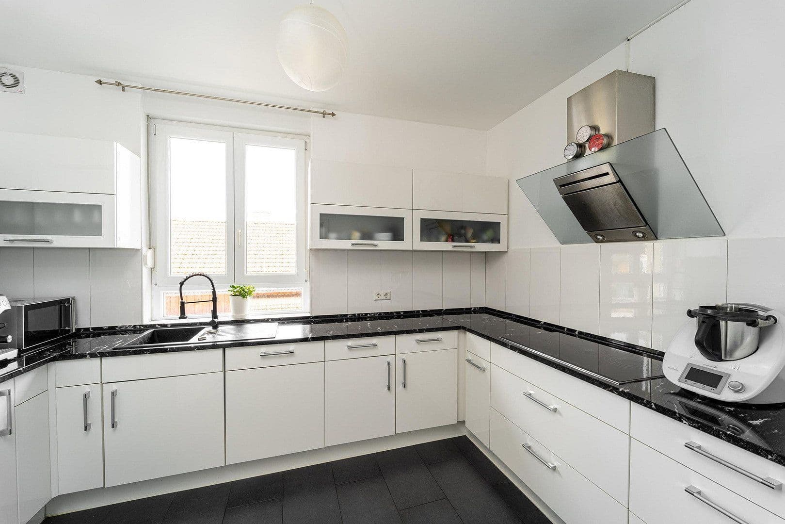 Predaj bytu 4-izbový 136 m², Pforzheim, Bádensko-Wurttembersko Predaj bytu 4-izbový 136 m², Pforzheim, Bádensko-Wurttembersko