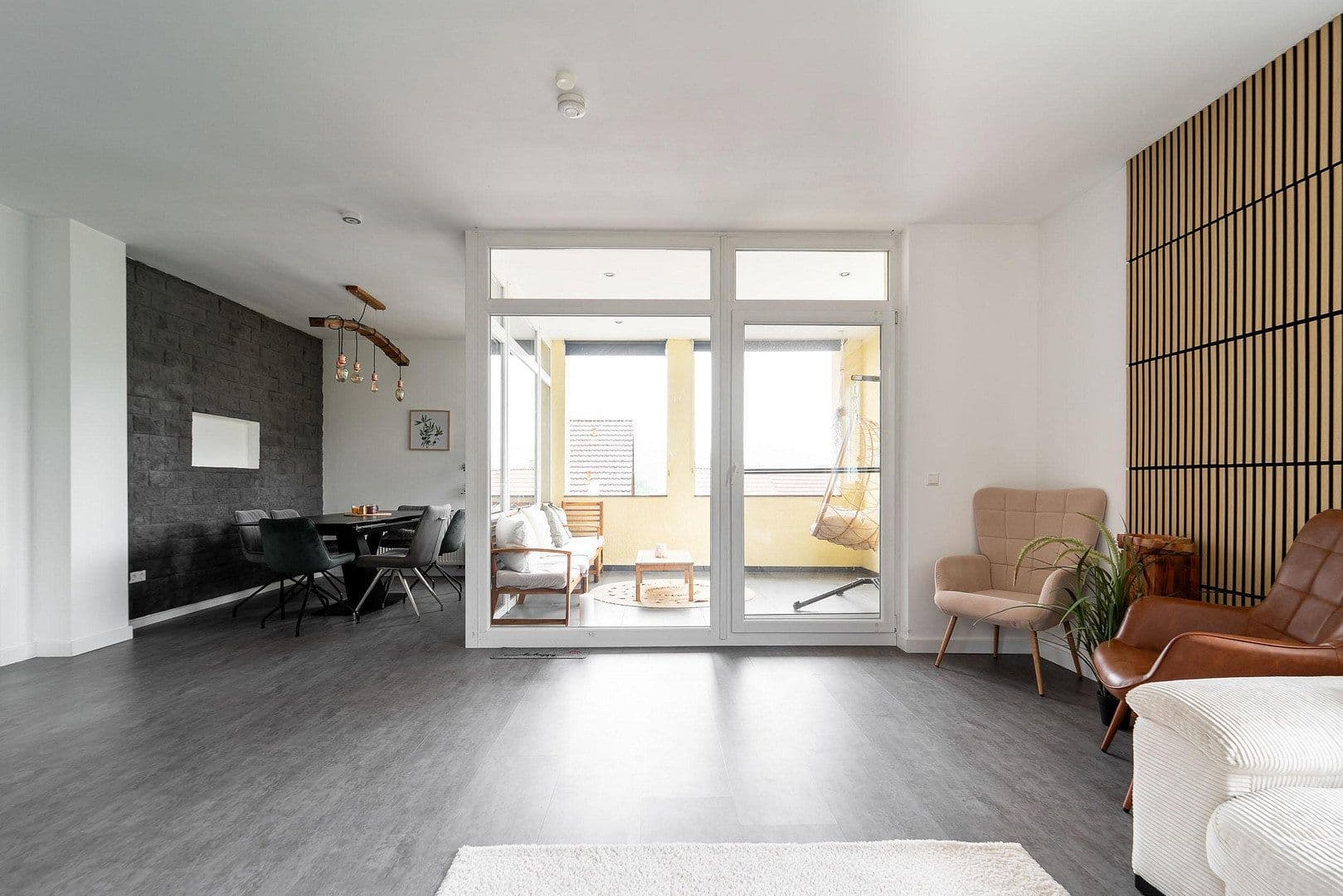 Predaj bytu 4-izbový 136 m², Pforzheim, Bádensko-Wurttembersko Predaj bytu 4-izbový 136 m², Pforzheim, Bádensko-Wurttembersko