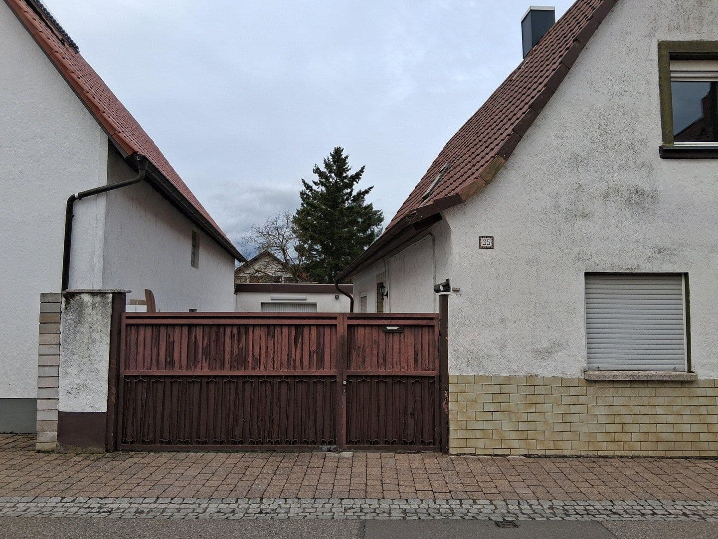 Predaj domu 105 m², pozemek 550 m², Römerberg, Porýnie-Falcko Predaj domu 105 m², pozemek 550 m², Römerberg, Porýnie-Falcko