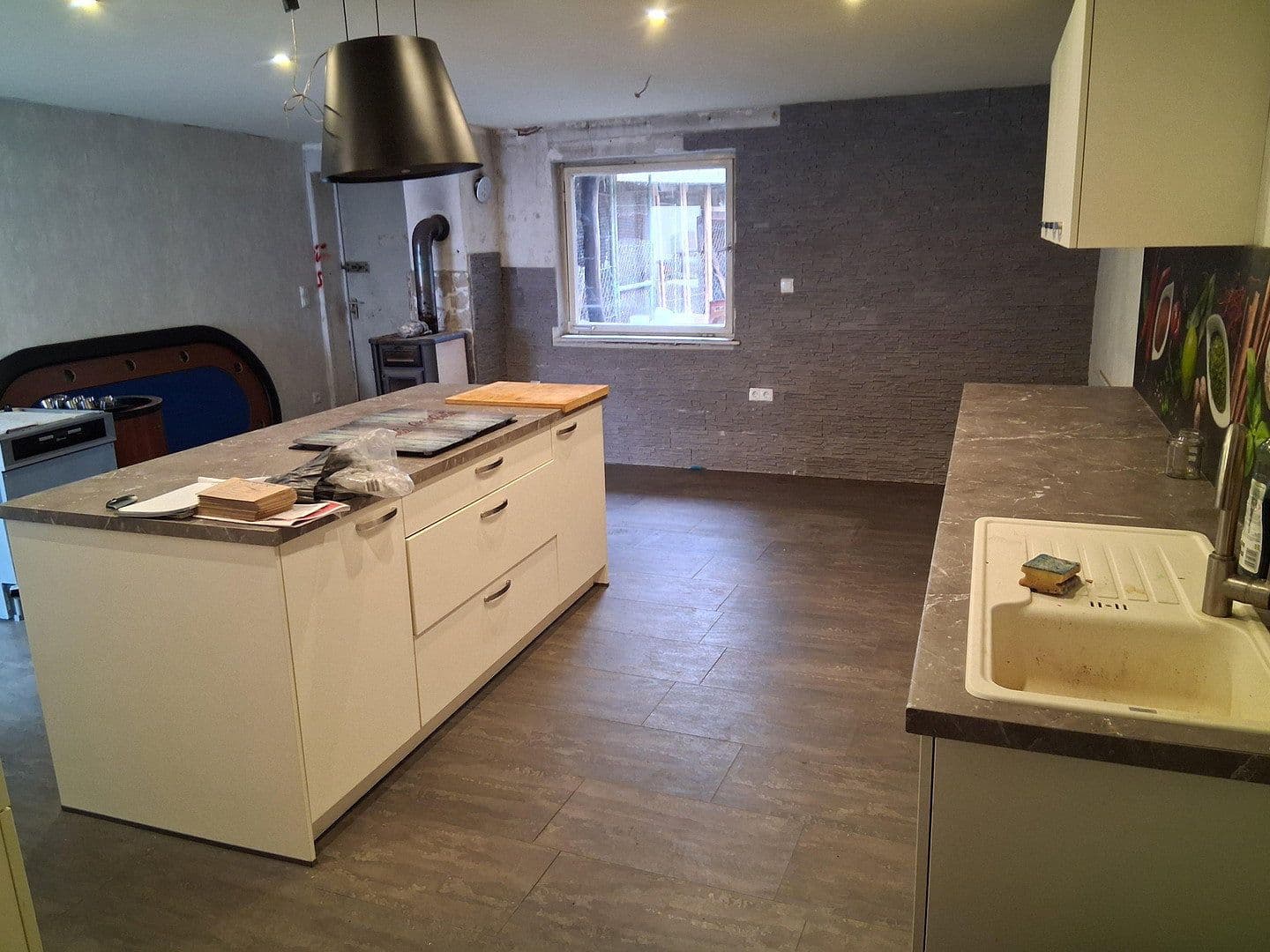 Predaj domu 105 m², pozemek 550 m², Römerberg, Porýnie-Falcko Predaj domu 105 m², pozemek 550 m², Römerberg, Porýnie-Falcko