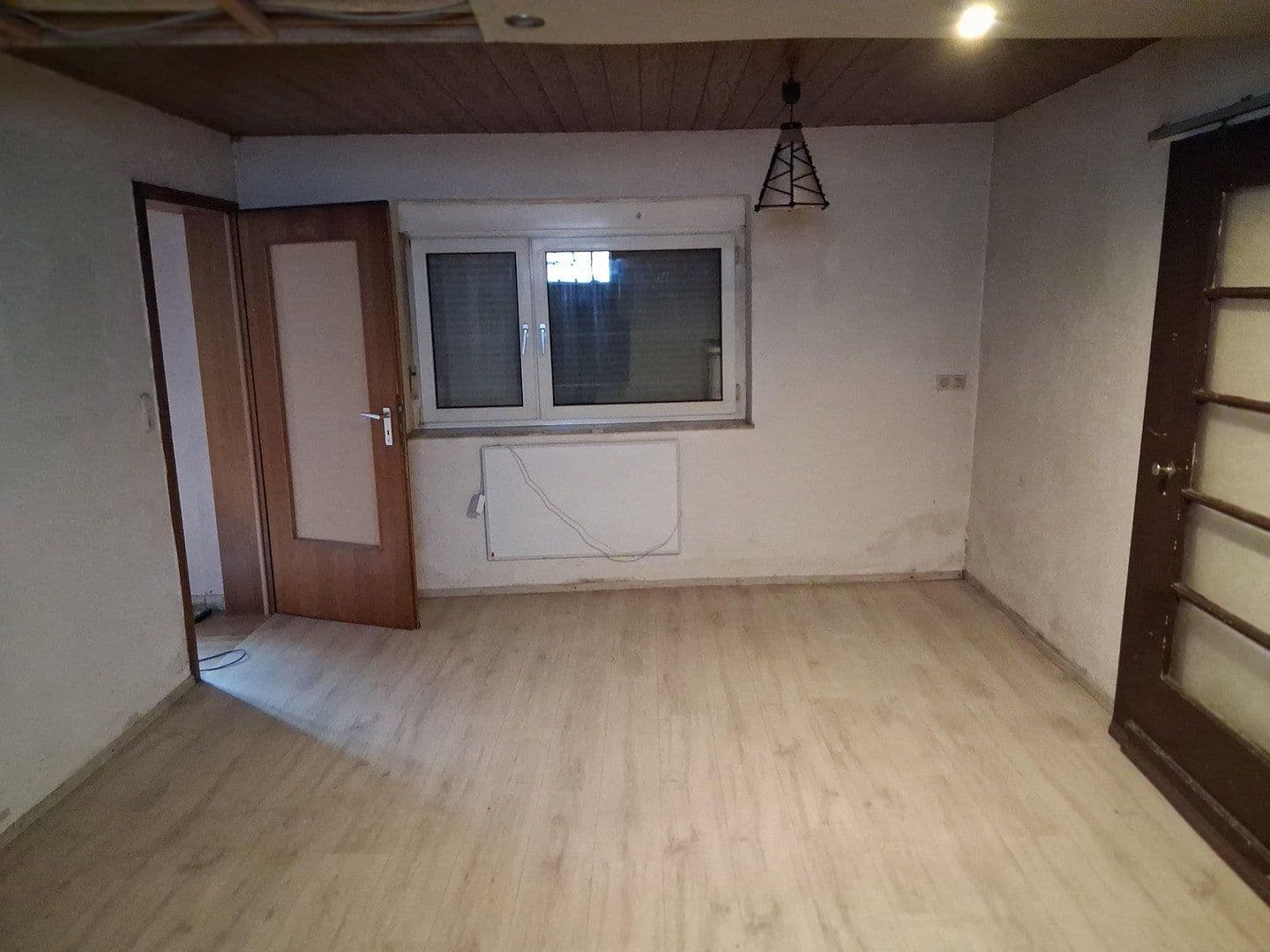 Predaj domu 105 m², pozemek 550 m², Römerberg, Porýnie-Falcko Predaj domu 105 m², pozemek 550 m², Römerberg, Porýnie-Falcko