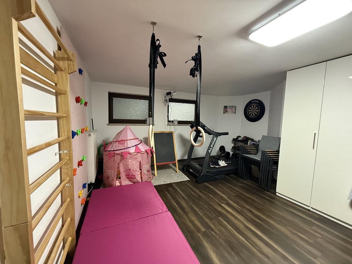 Predaj domu 165 m², pozemek 380 m², Nürnberg, Bavorsko Predaj domu 165 m², pozemek 380 m², Nürnberg, Bavorsko