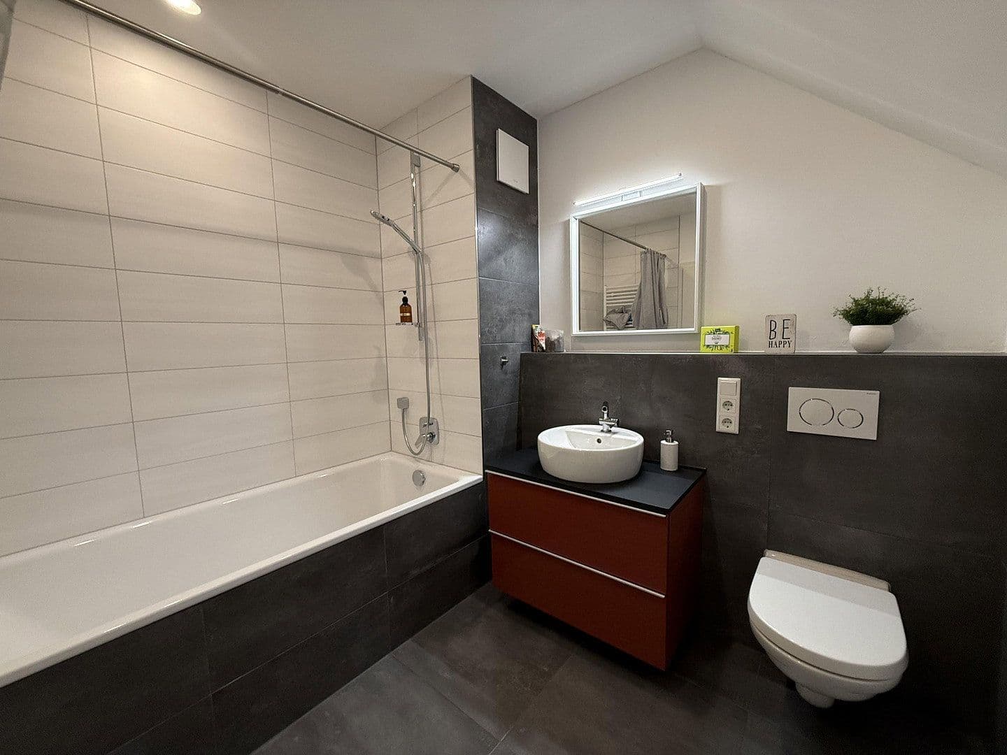 Predaj domu 165 m², pozemek 380 m², Nürnberg, Bavorsko Predaj domu 165 m², pozemek 380 m², Nürnberg, Bavorsko