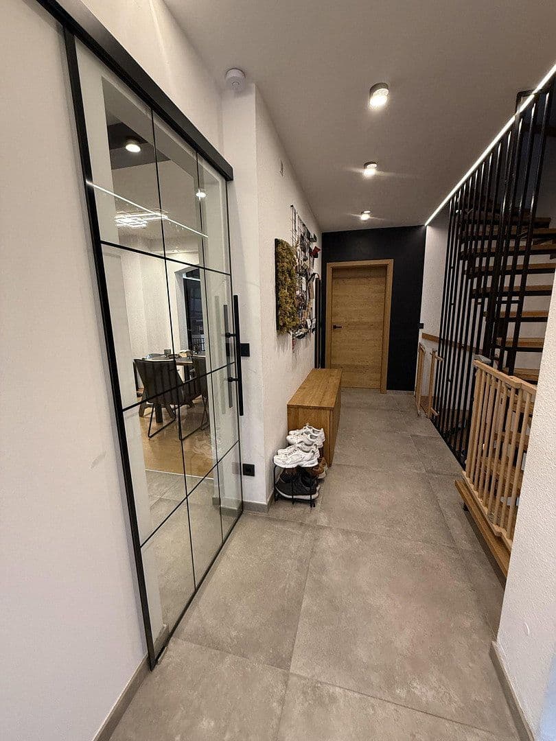 Predaj domu 165 m², pozemek 380 m², Nürnberg, Bavorsko Predaj domu 165 m², pozemek 380 m², Nürnberg, Bavorsko