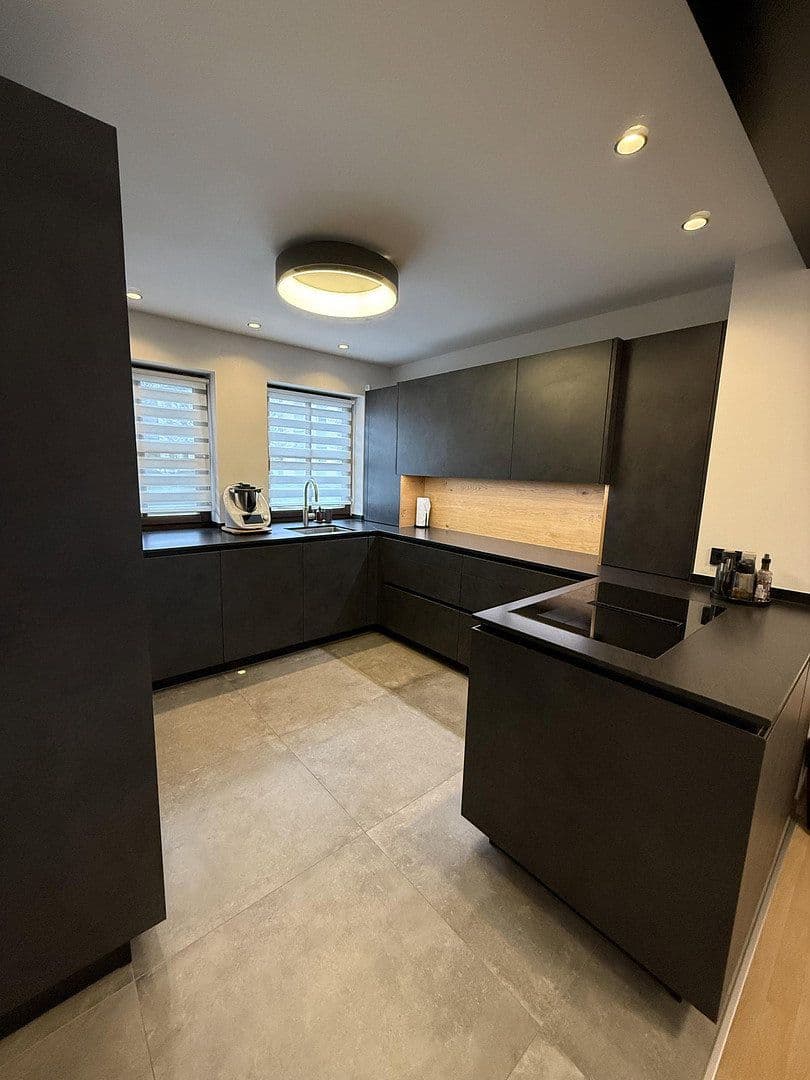 Predaj domu 165 m², pozemek 380 m², Nürnberg, Bavorsko Predaj domu 165 m², pozemek 380 m², Nürnberg, Bavorsko