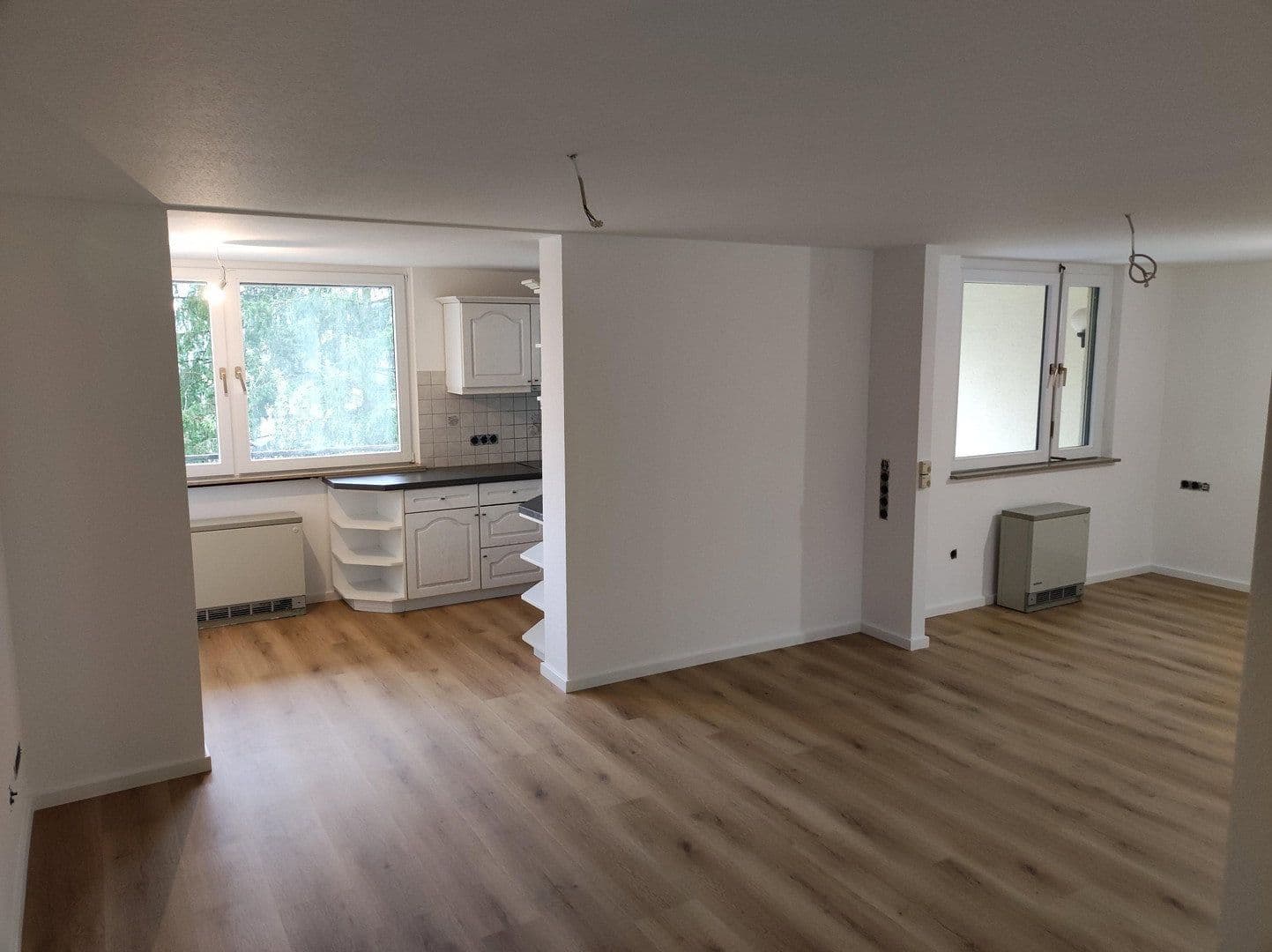 Prenájom bytu 2-izbový 75 m², Am Felsenhau 14, Bad Urach, Bádensko-Wurttembersko Prenájom bytu 2-izbový 75 m², Am Felsenhau 14, Bad Urach, Bádensko-Wurttembersko
