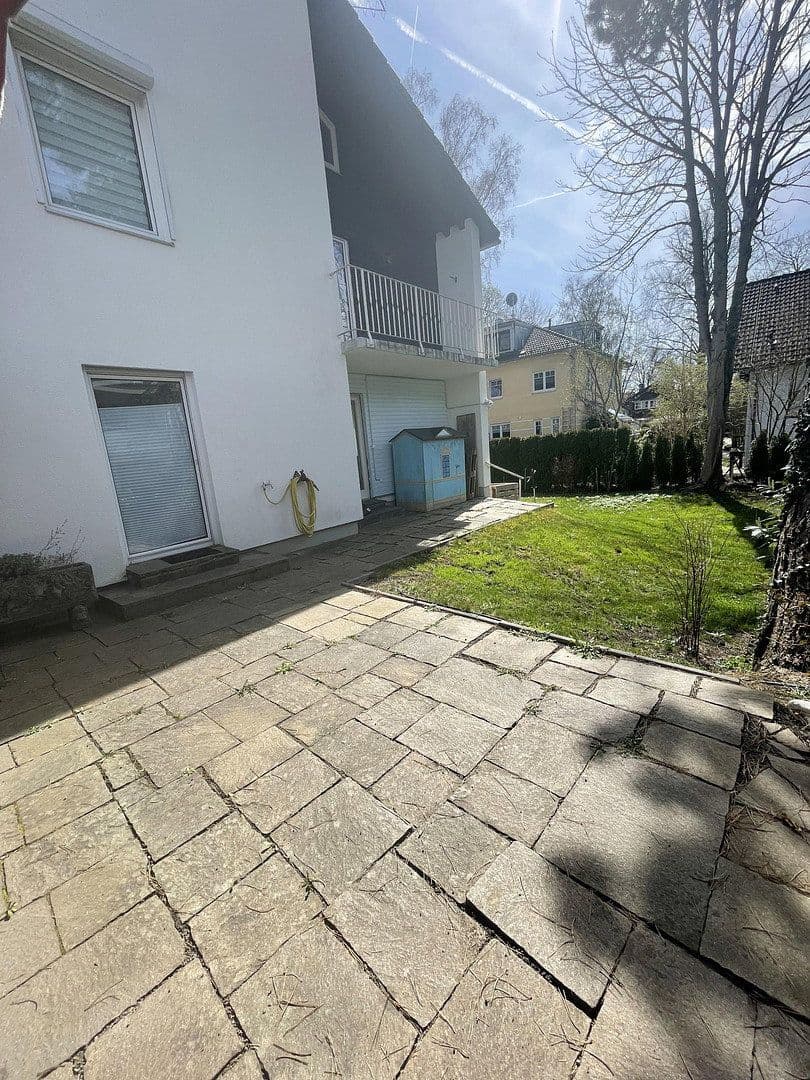 Prenájom domu 200 m², pozemek 479 m², Gröbenzell, Bavorsko Prenájom domu 200 m², pozemek 479 m², Gröbenzell, Bavorsko