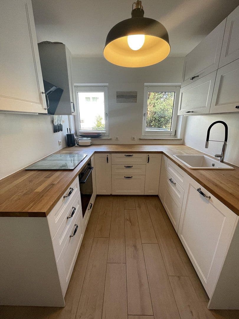 Prenájom domu 200 m², pozemek 479 m², Gröbenzell, Bavorsko Prenájom domu 200 m², pozemek 479 m², Gröbenzell, Bavorsko