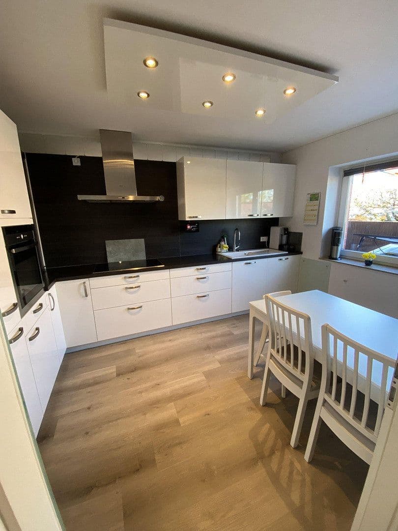 Predaj domu 99 m², pozemek 151 m², Ronnenberg, Dolné Sasko Predaj domu 99 m², pozemek 151 m², Ronnenberg, Dolné Sasko