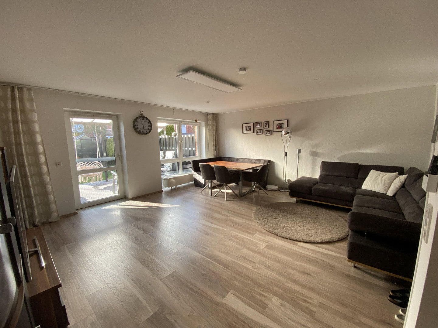 Predaj domu 99 m², pozemek 151 m², Ronnenberg, Dolné Sasko Predaj domu 99 m², pozemek 151 m², Ronnenberg, Dolné Sasko