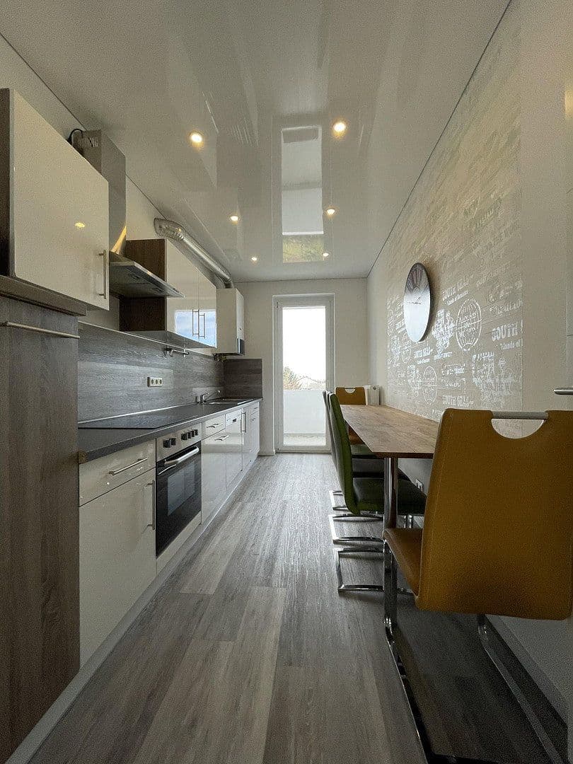 Predaj bytu 3-izbový 68 m², Aachenerstr. 157, Düsseldorf, Severné Porýnie - Westfálsko Predaj bytu 3-izbový 68 m², Aachenerstr. 157, Düsseldorf, Severné Porýnie - Westfálsko