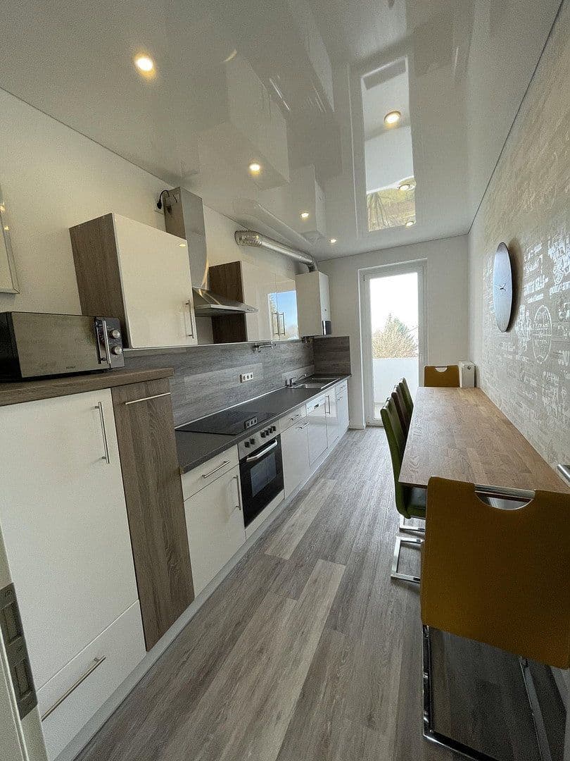 Predaj bytu 3-izbový 68 m², Aachenerstr. 157, Düsseldorf, Severné Porýnie - Westfálsko Predaj bytu 3-izbový 68 m², Aachenerstr. 157, Düsseldorf, Severné Porýnie - Westfálsko